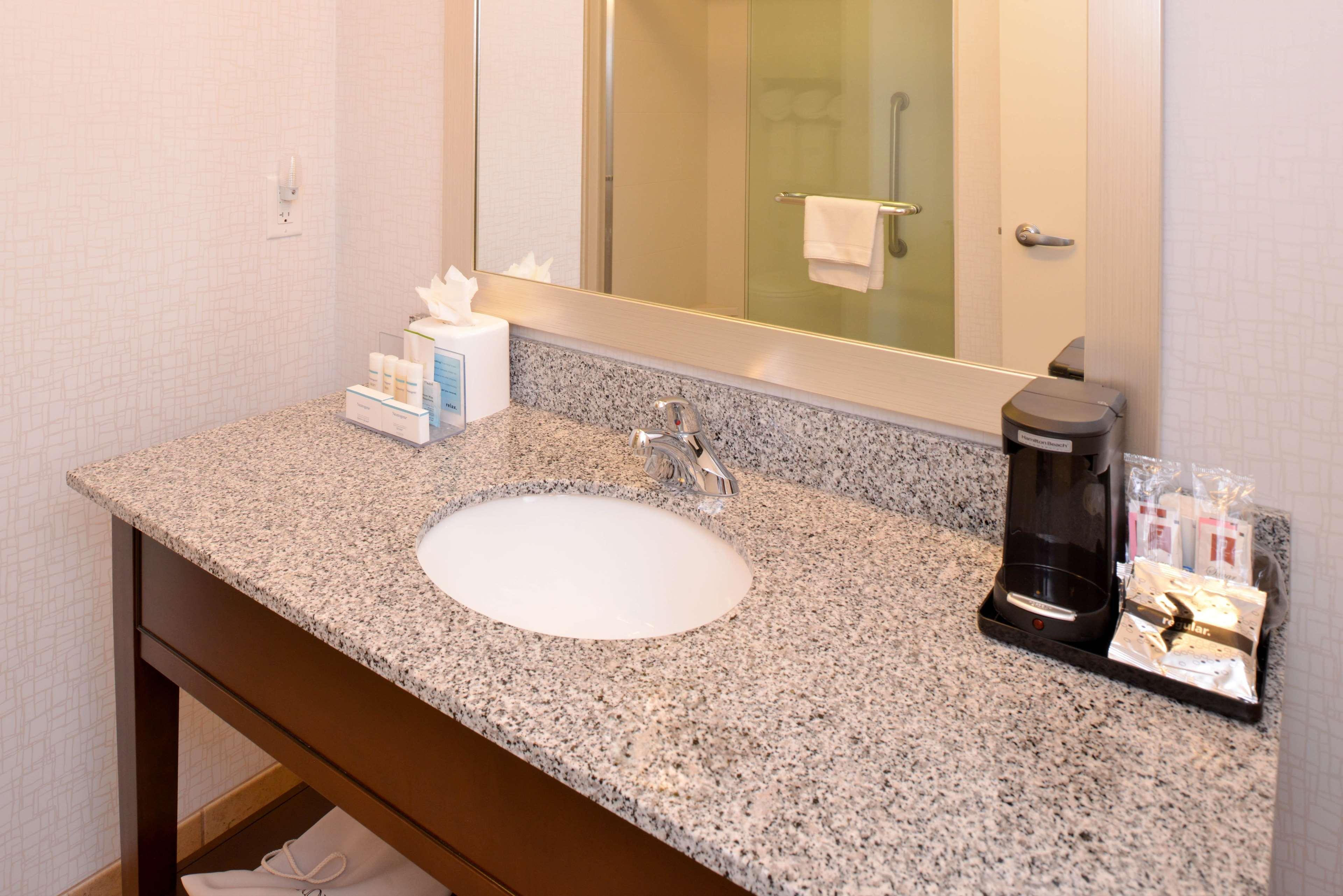 Hotel Hampton Midtown-aksarben 3*