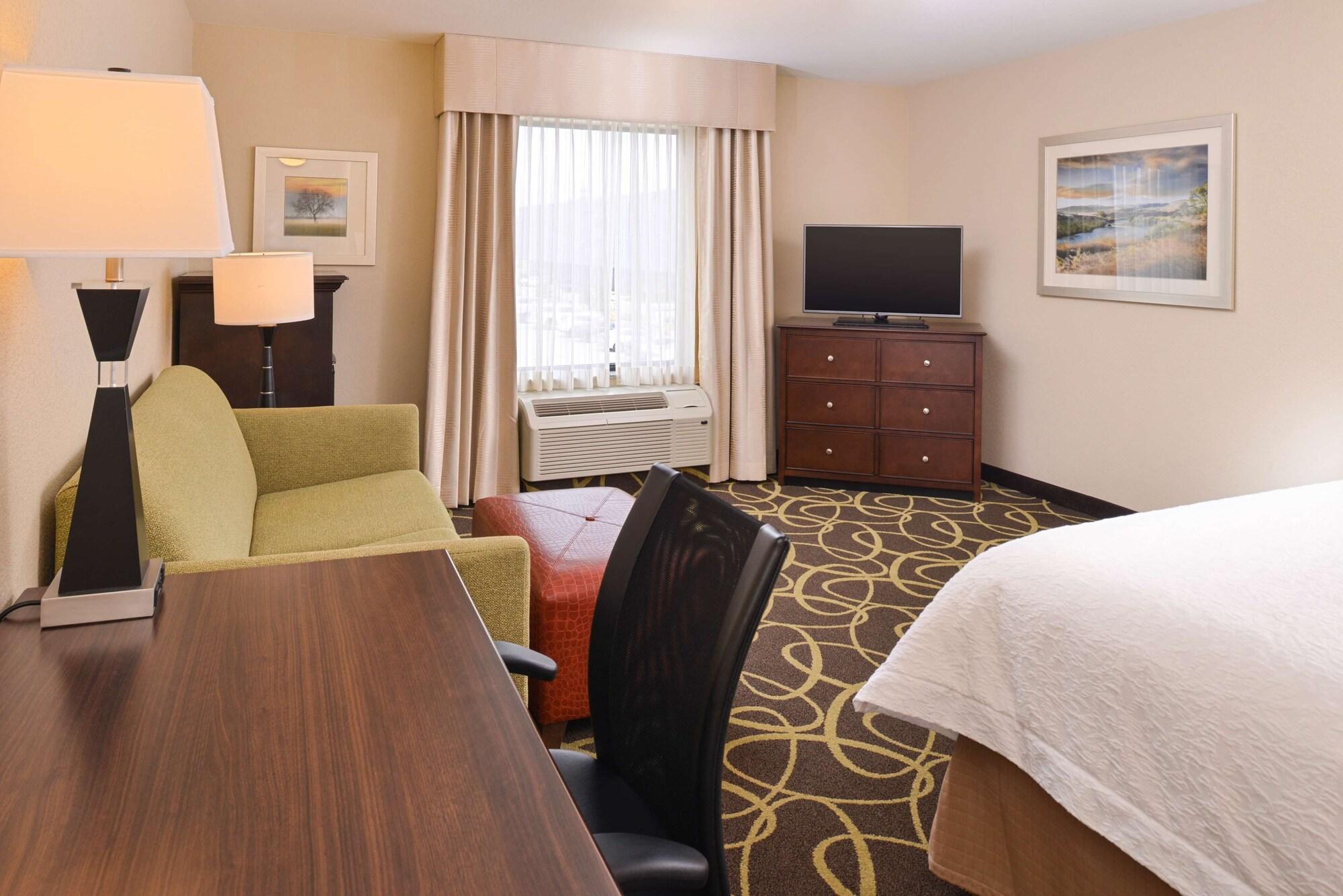 Hampton Midtown-aksarben Hotel 3*