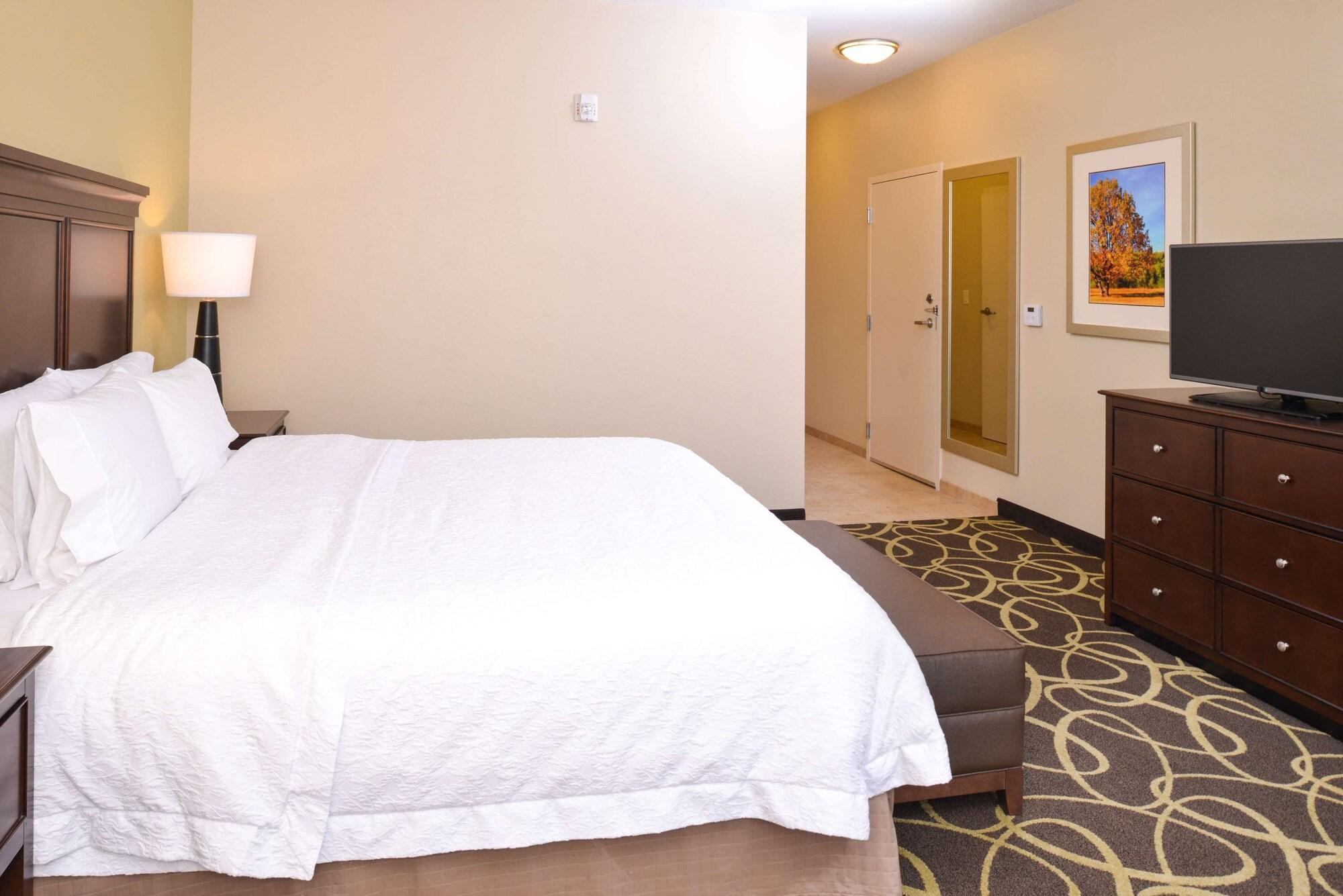 Hampton Midtown-aksarben 3*